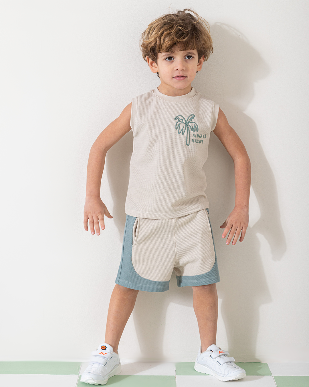 Always Vacay بيجامه اولادي وسط كات