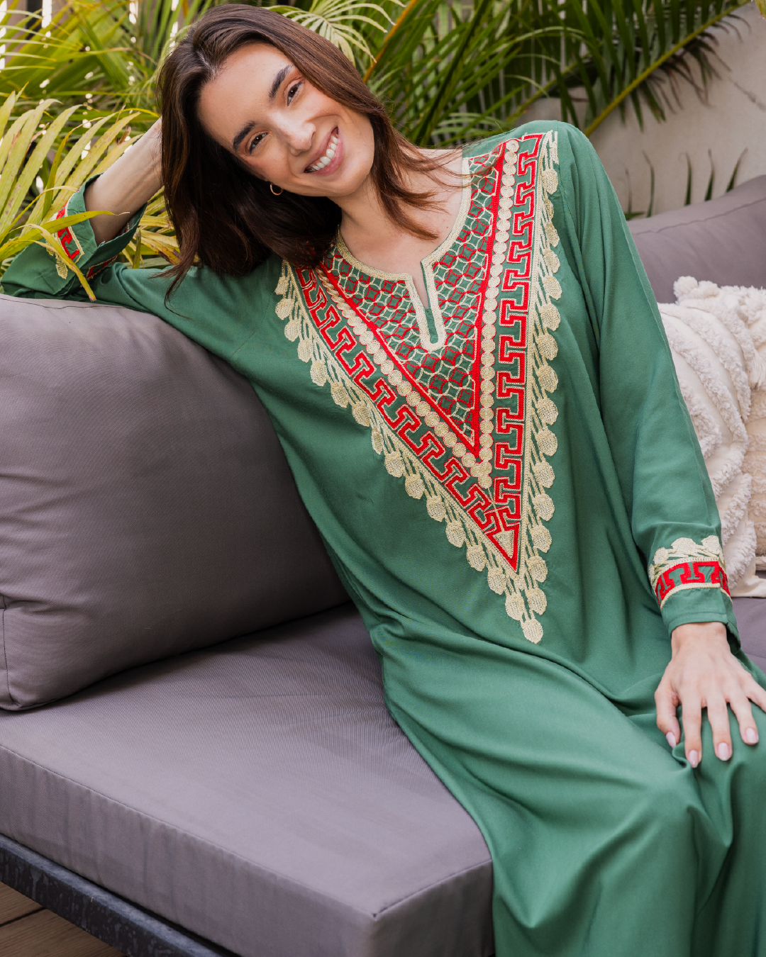 قميص داكرون سادة بكم مطرز 6