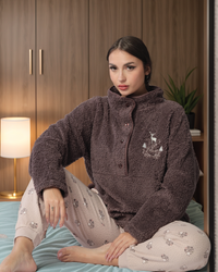 love nature بيجاما حريمي فرو بزراير