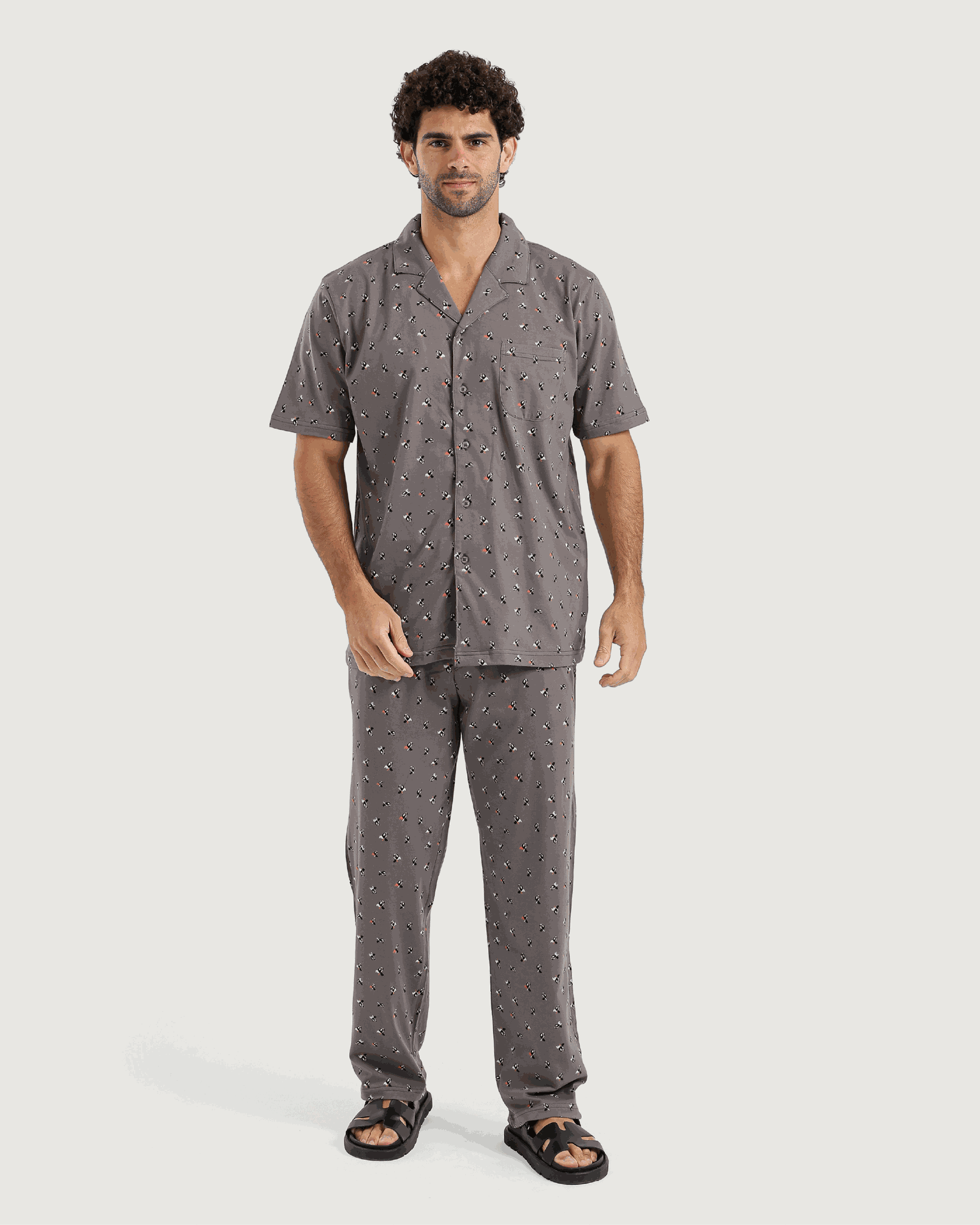 بيجاما رجالي بزراير طائر الطوقان