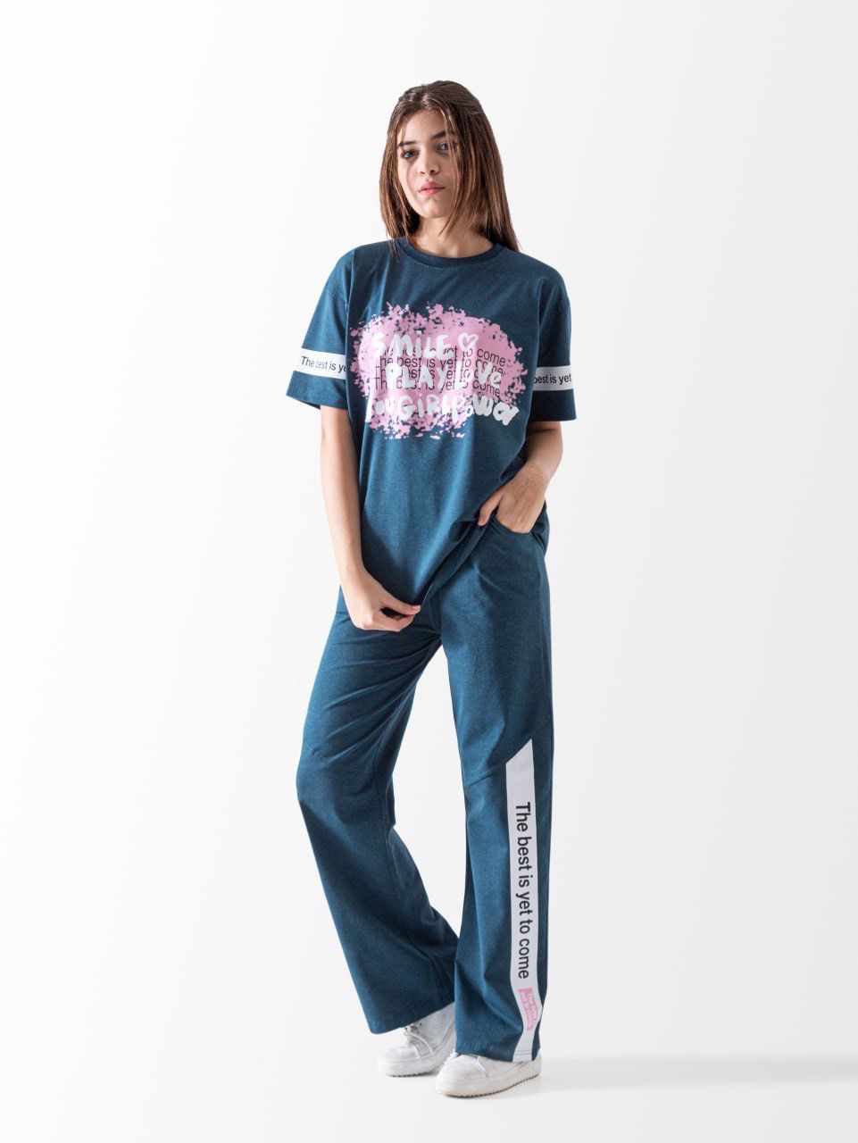 O1 طقم جونيور بناتى