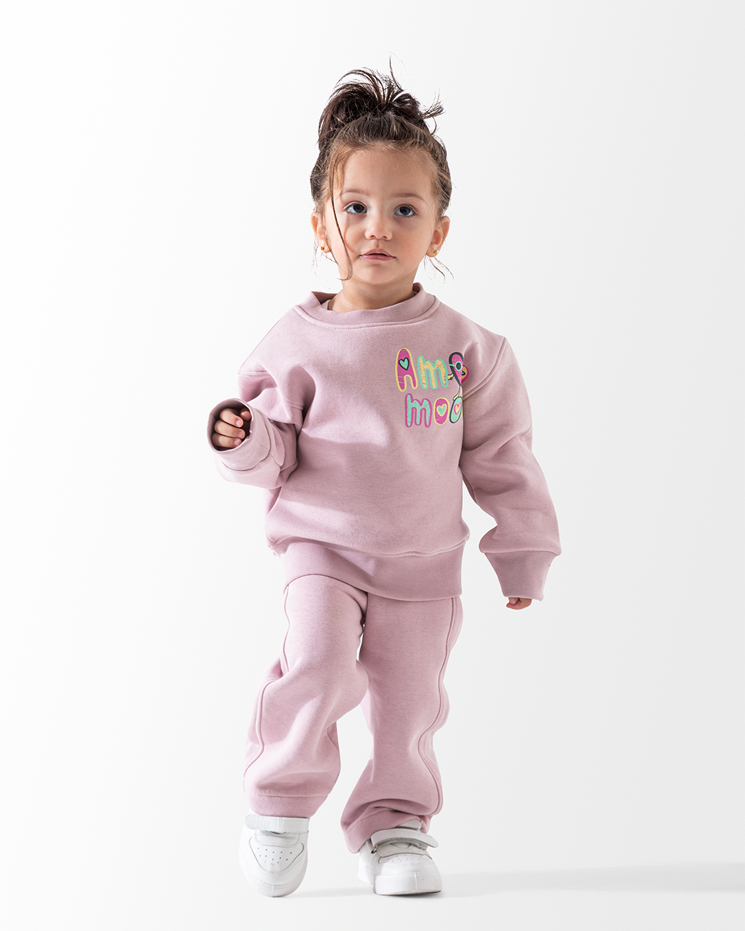 Amour mood NB طقم بناتي