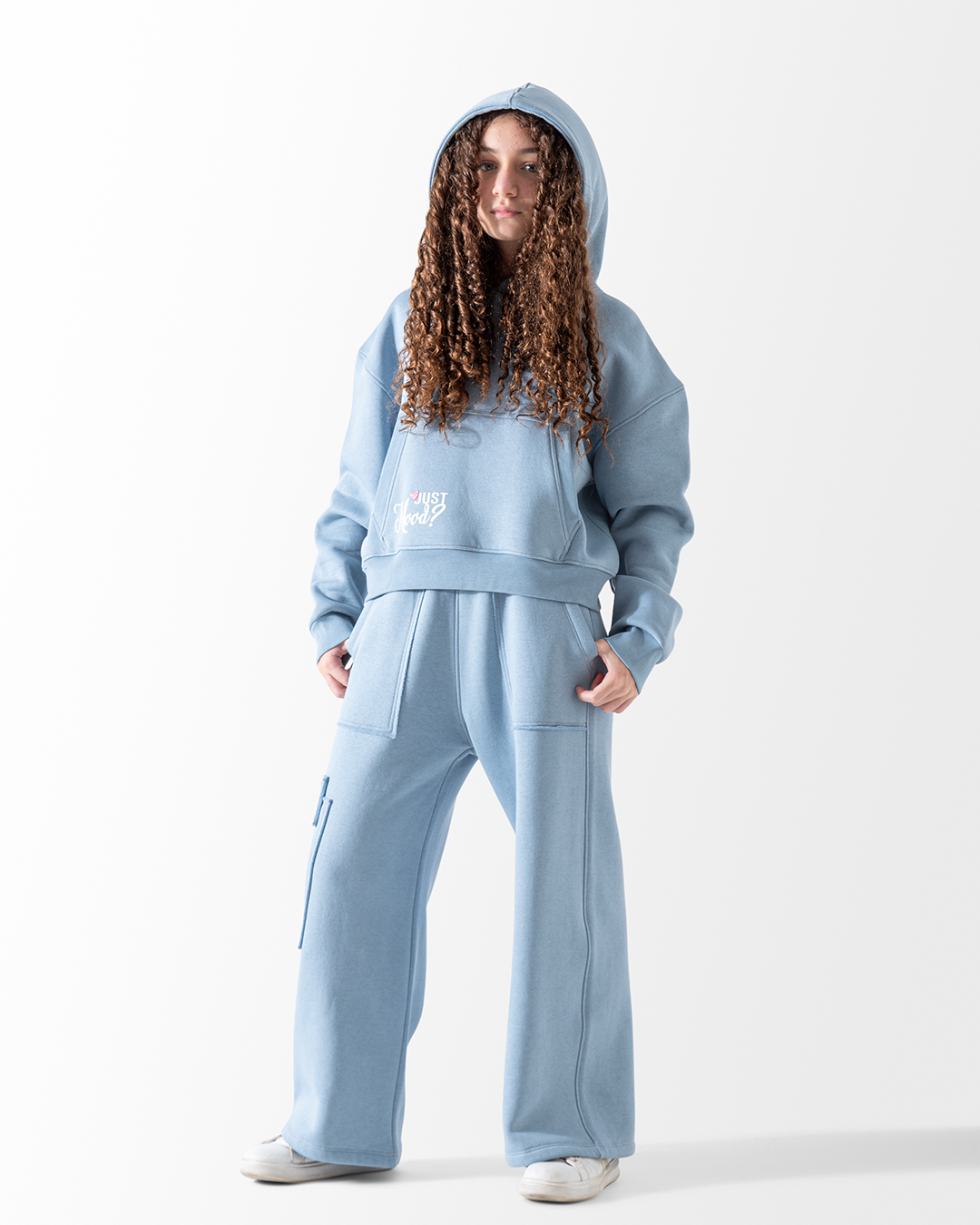 No map just mood  طقم بناتي