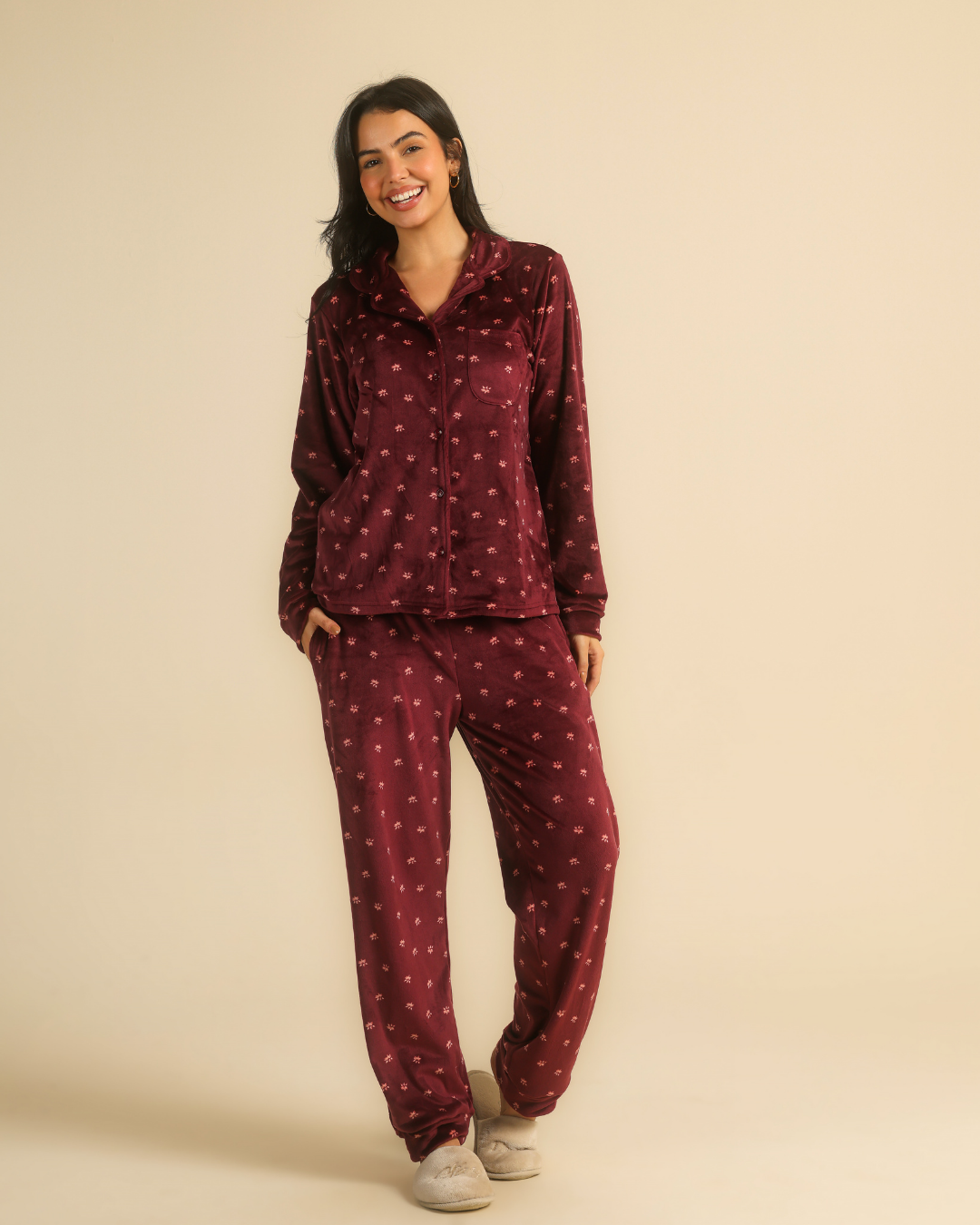 Sweet Flowers Women classic pajama in burgundy