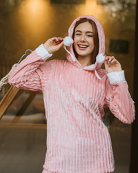 Fur & Polar بيجاما حريمي بولار بكابيشون * فرو ابيض