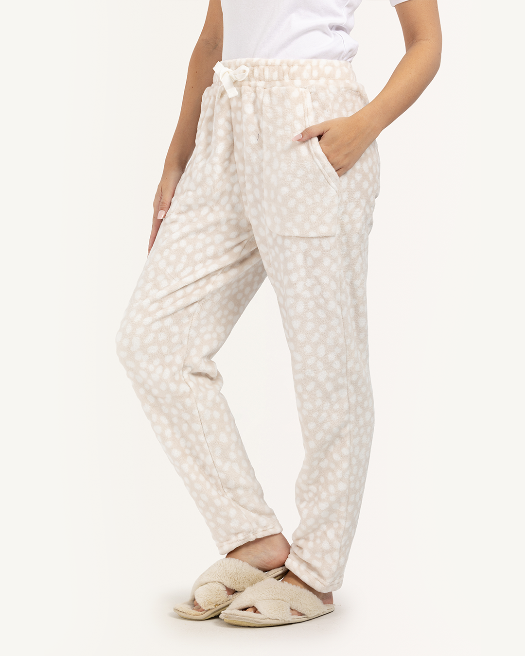 بنطلون بجيوب غزاله