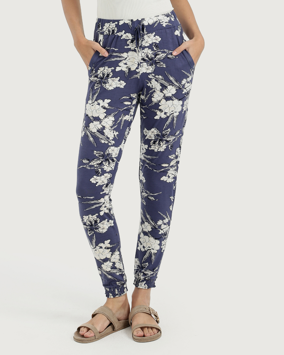 بنطلون حريمي سوفت وروود صغيرة