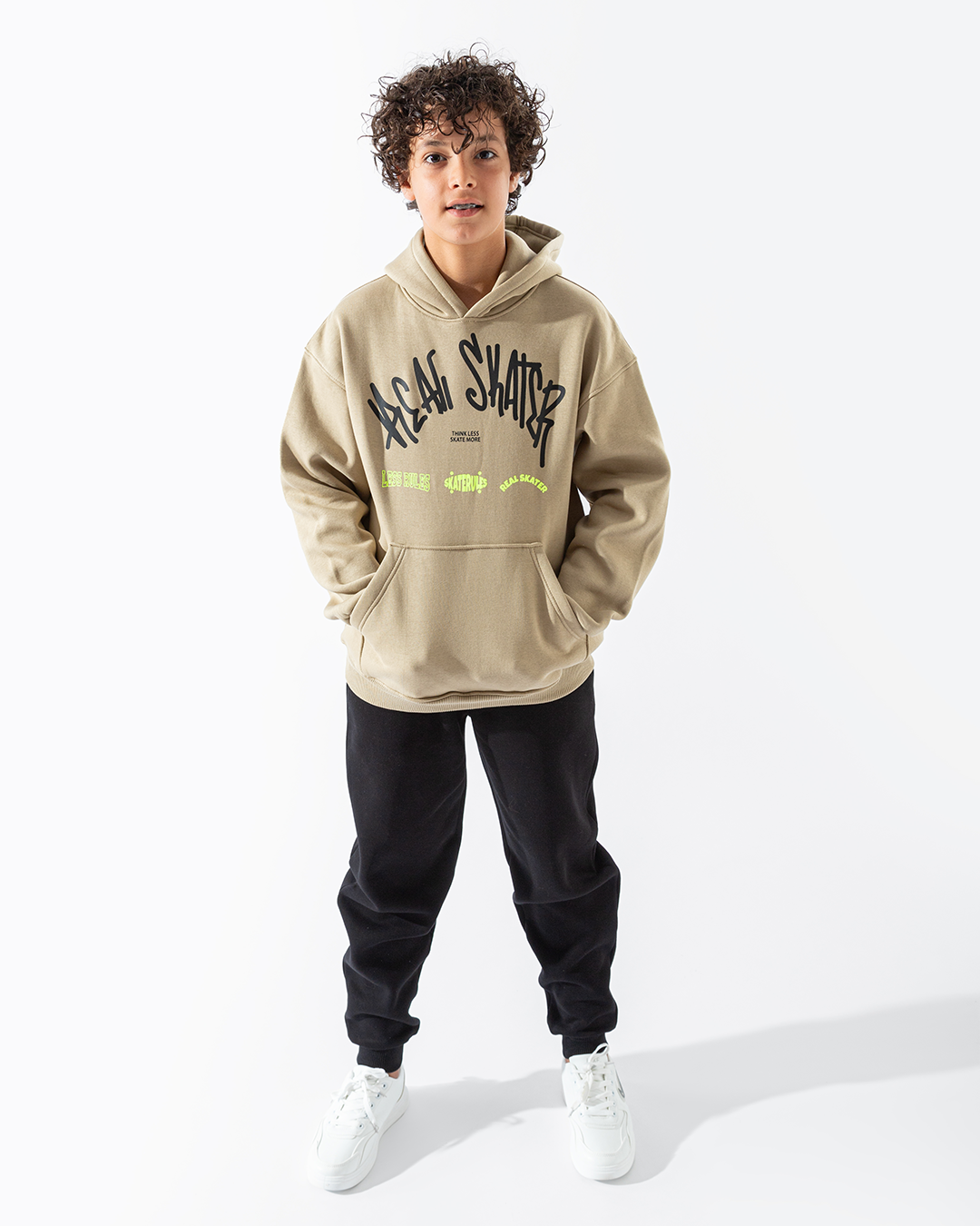 Real skate Beigeامه orلادي طقم orلادي محير