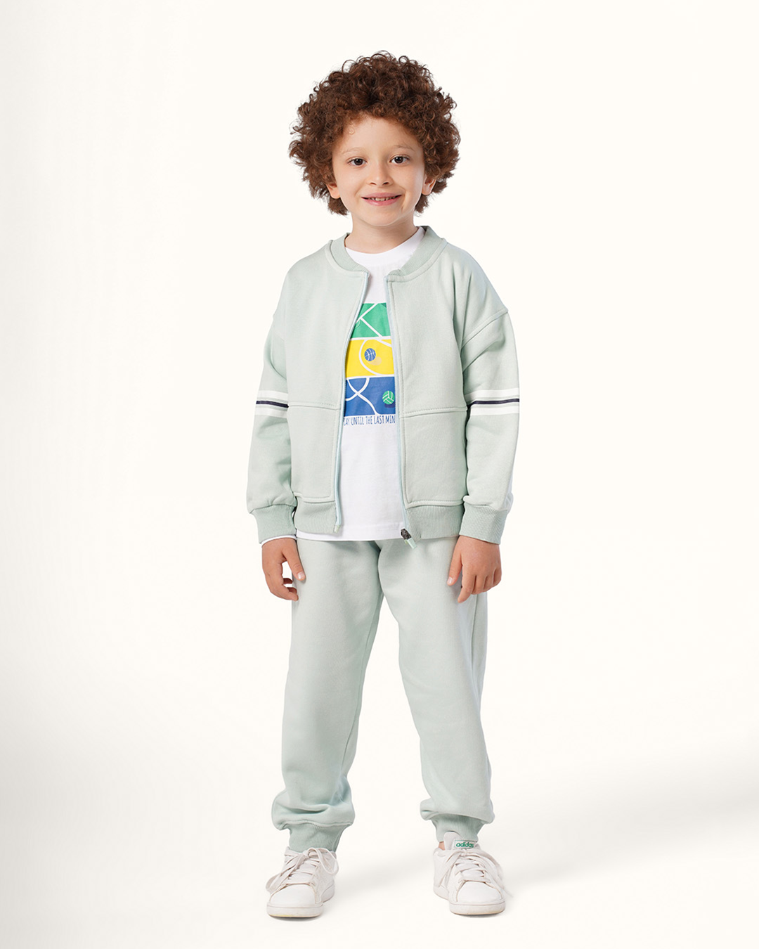 طقم  رياضى ملاعب الكرة