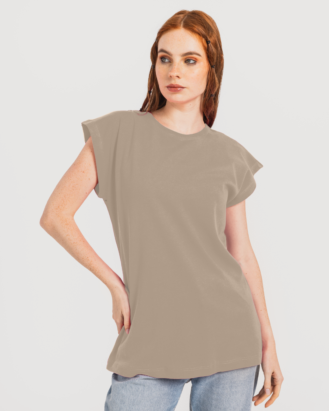 تيشيرت حريمي بيزك نص كم سادة