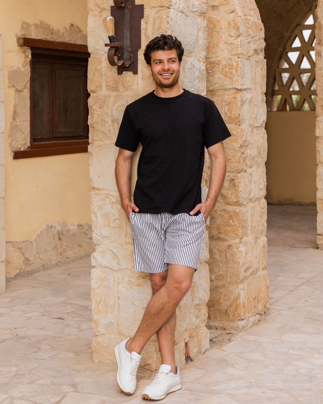 Men's half-sleeve pajamas and horse embroidery shorts, striped shorts