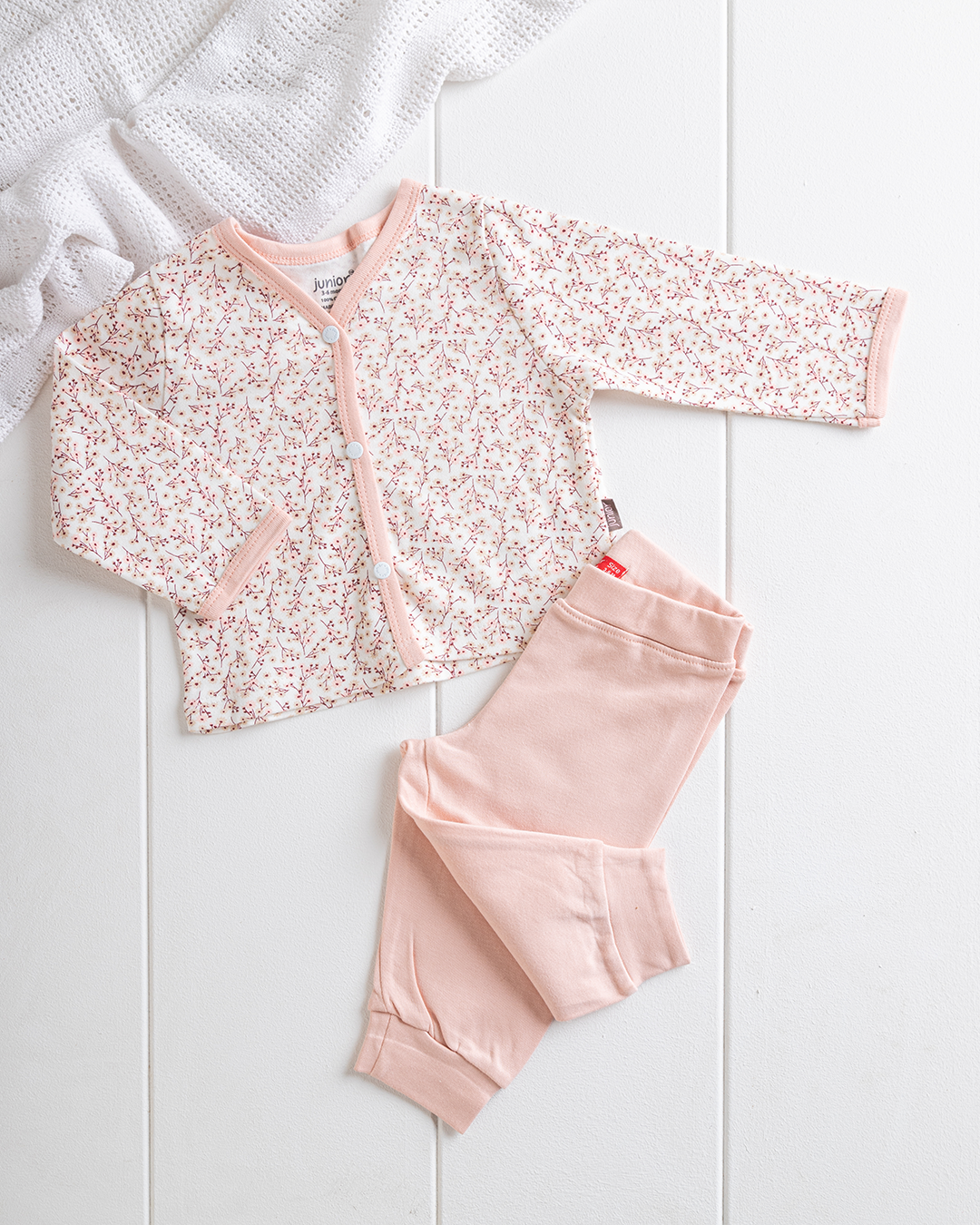 Love Winter بيجامه بناتي تيشيرت+بنطلون مطبوع