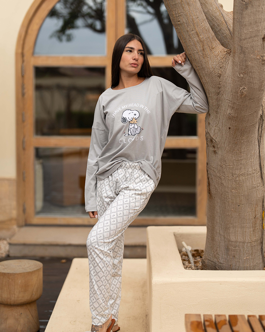 Women's Snoopy Drop Shoulder Pajamas