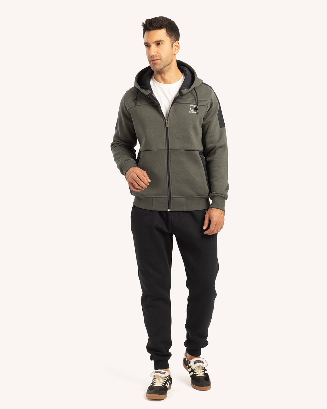 ترينج رجالى ياقة سوستة