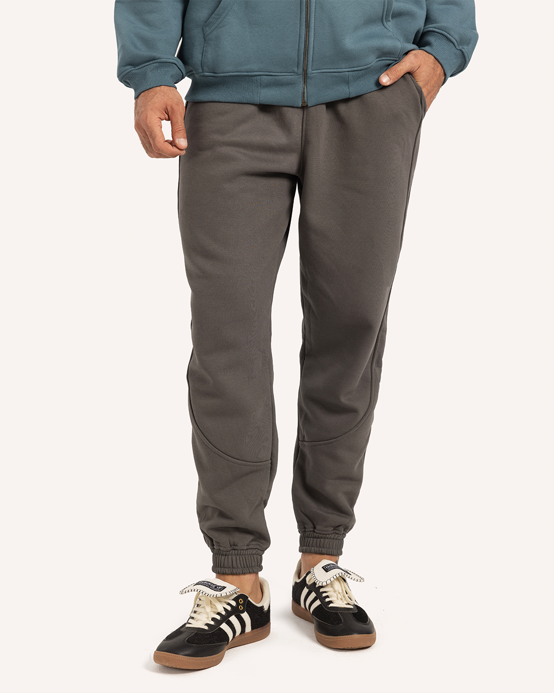 بنطلون رجالي قصّات