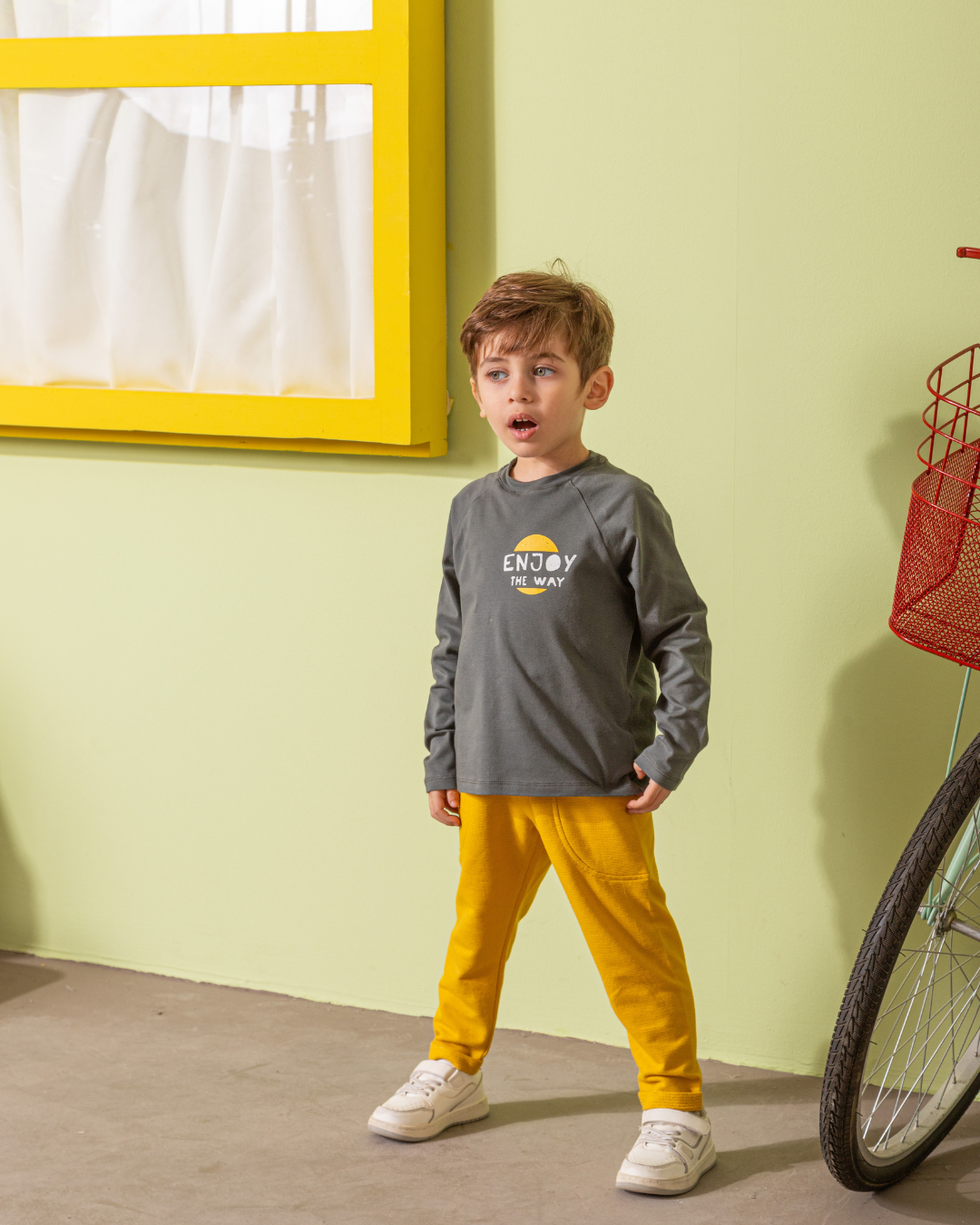 Enjoy The Way بيجامه اولادي وسط خريفي