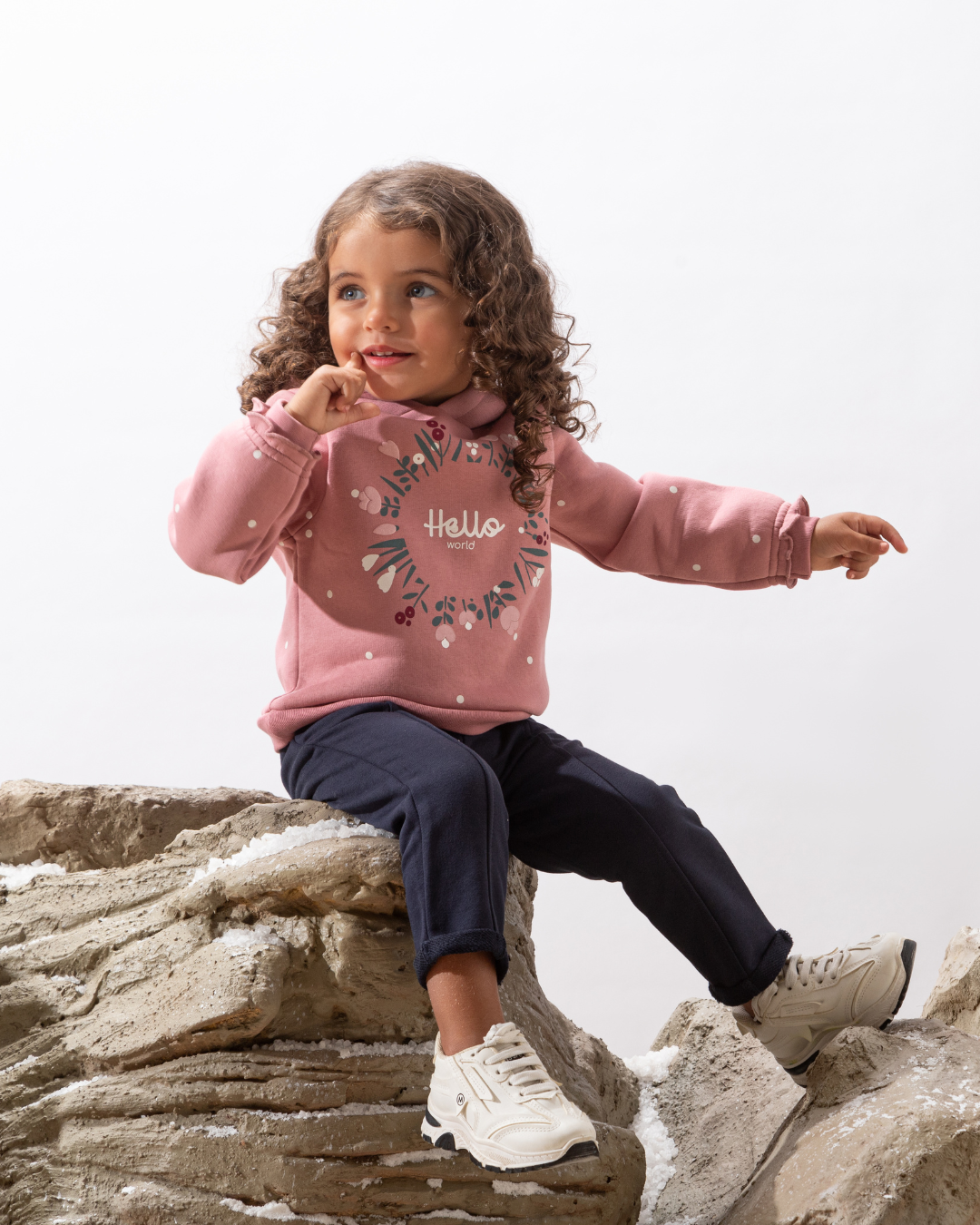 Hello بيجامه بناتي كابيشو