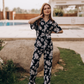 Women's pajamas printed with a classic collar and trouser buttons