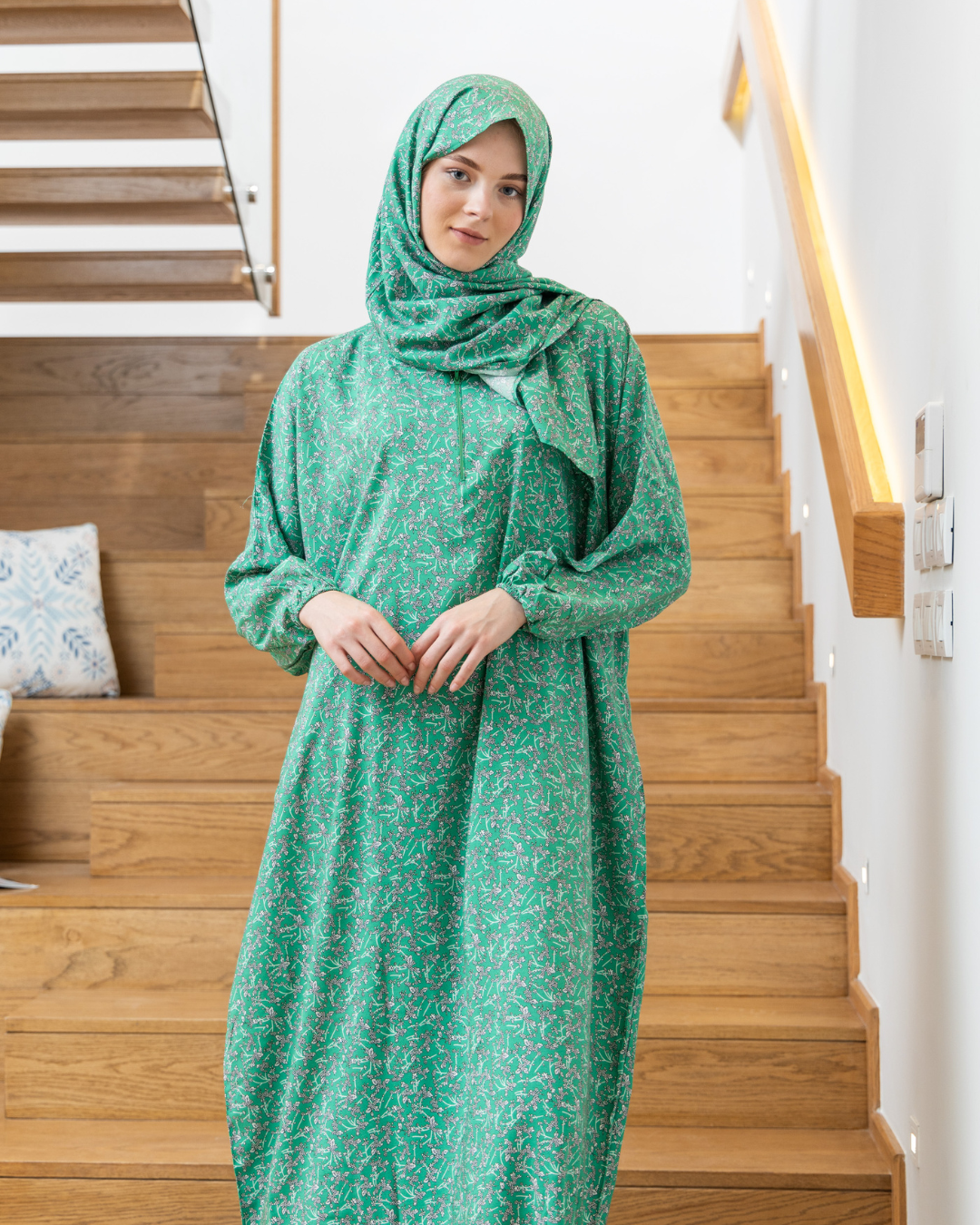 Women's viscose floral basdal