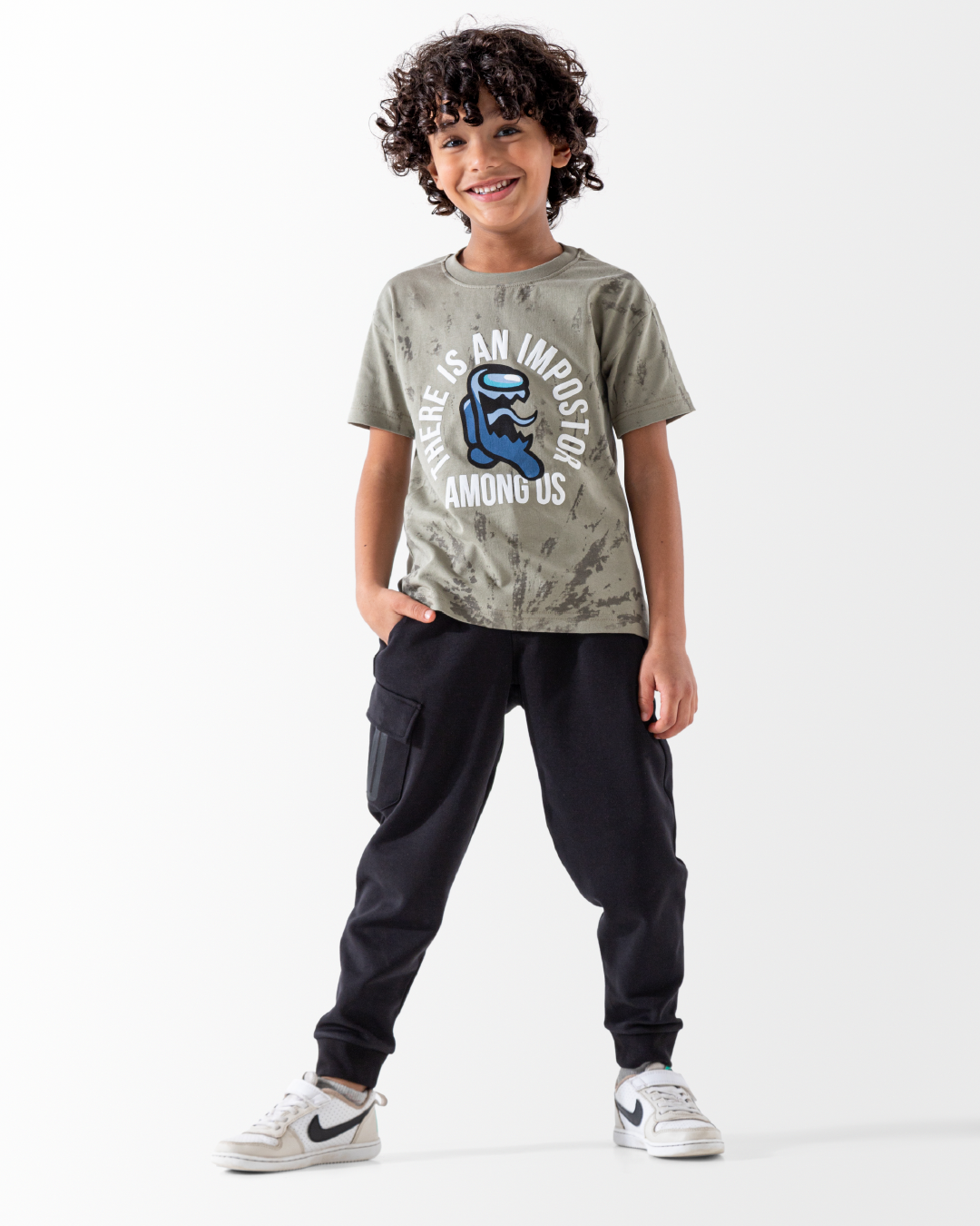 Impostors بيجاما اولادي وسط