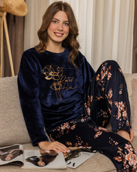 بيجامه حريمي تطريز برواز بنطلون وردة هايدي