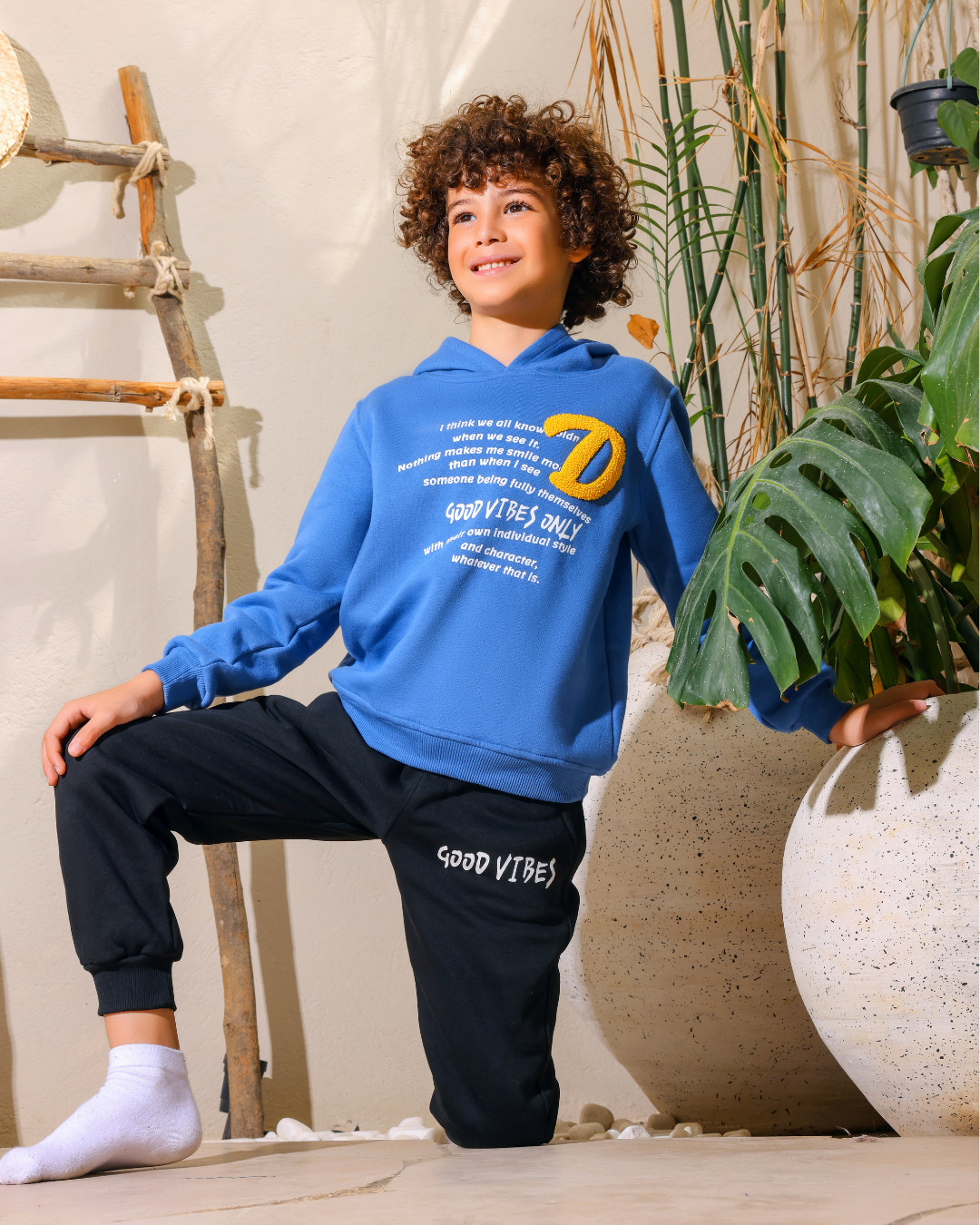 Good Vibes بيجامه اولادي وسط