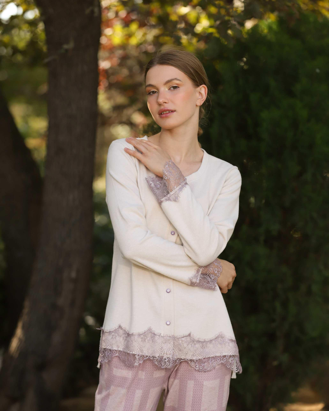 Women's pajamas with buttons and lace