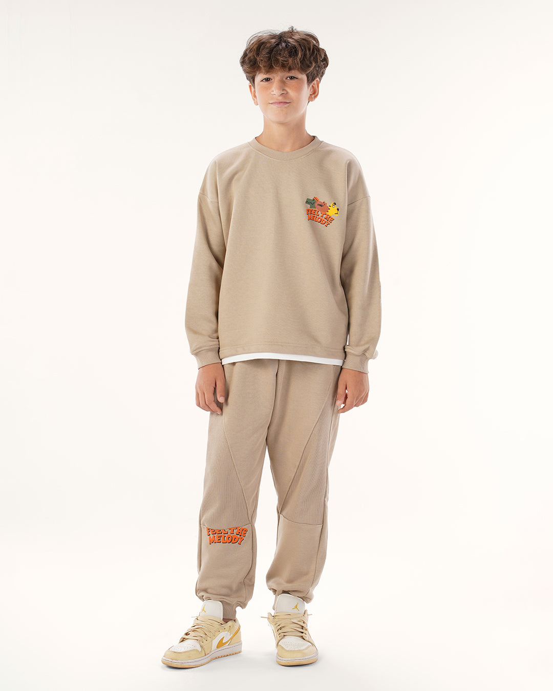 طقم الثلاثي الغنائي