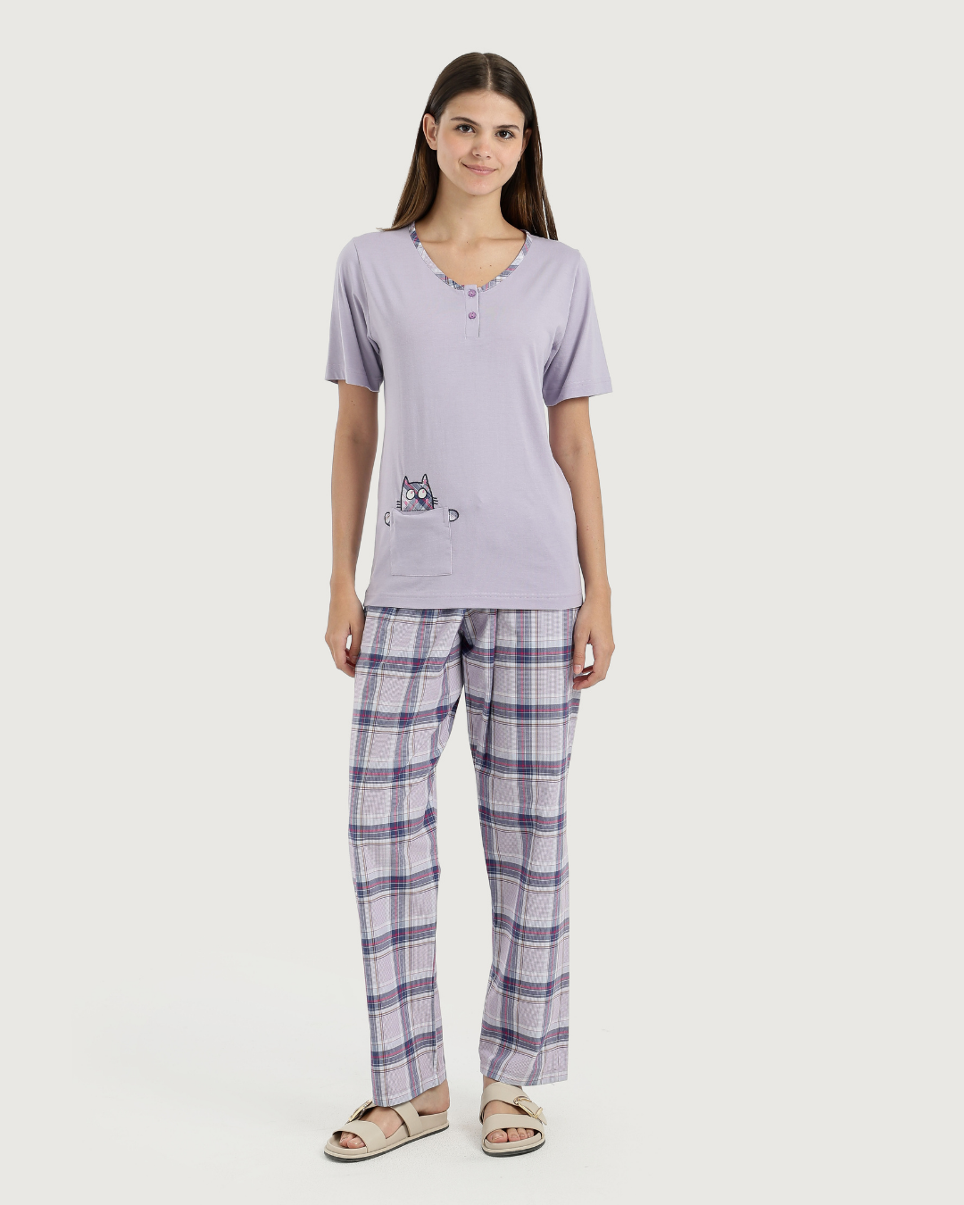 Women's half-sleeved pajamas with embroidery and fabric trousers