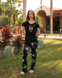 بيجامه حريمي طباعة وردة بنطلون