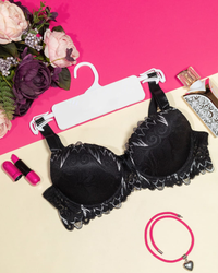 برا حريمي ستان في دانتيل