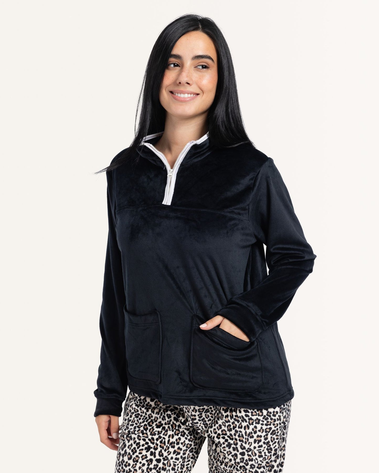 بيجاما قطيفه بسوستة