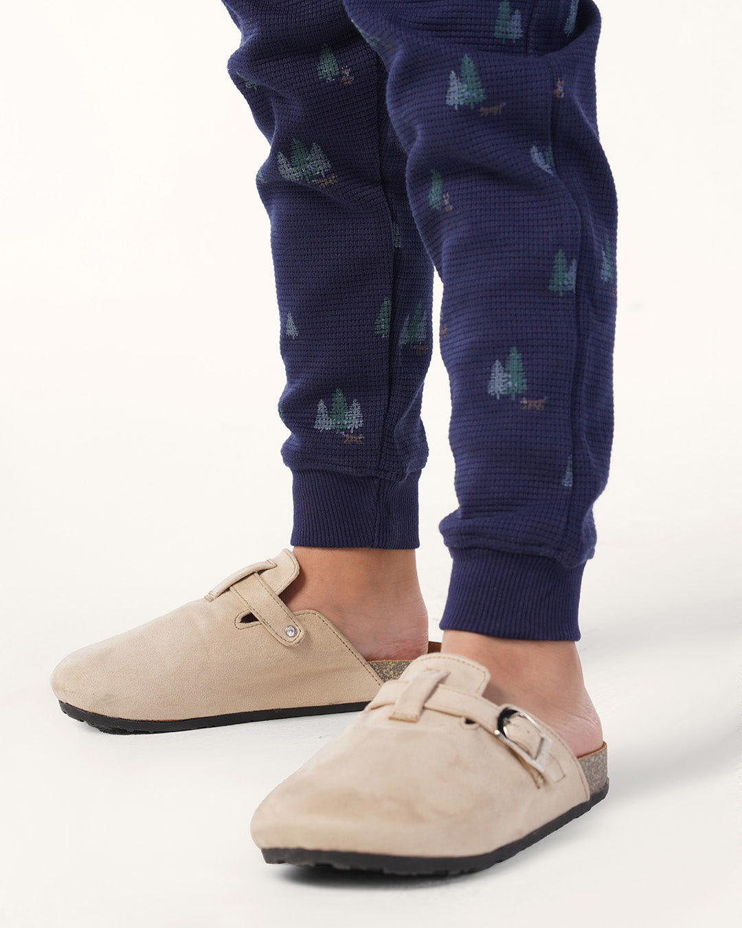 بيجاما بزراير أشجار الكريسماس