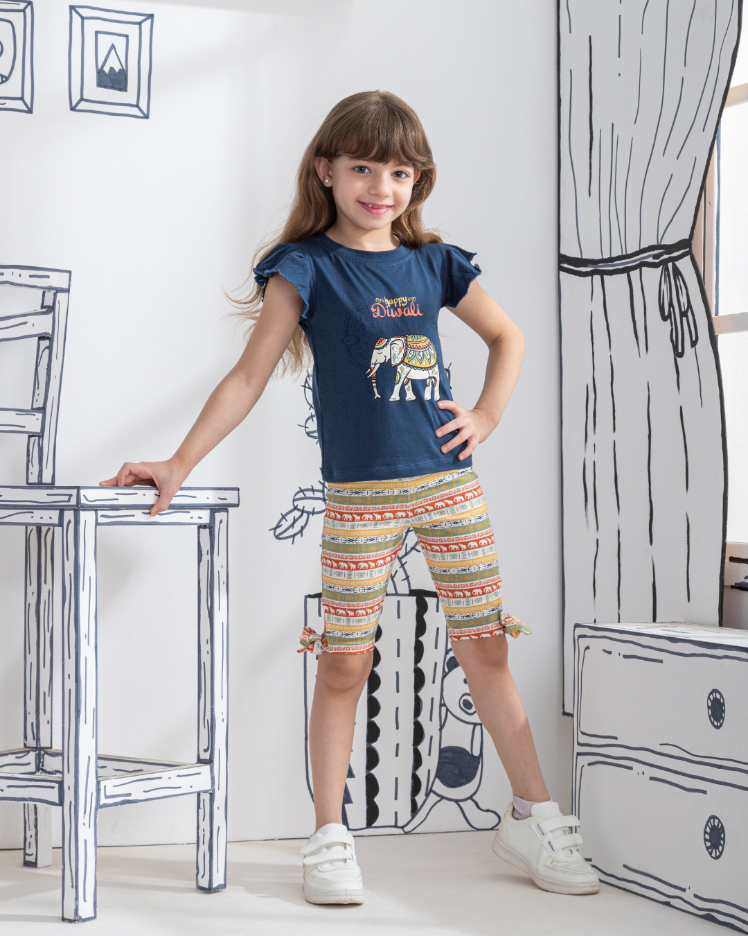 Indian Ele بيجامه بناتي تيشرت وبنتاكور مطبوع