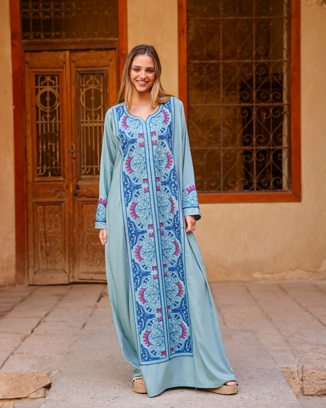 قميص داكرون سادة بكم مطرز طويل 8