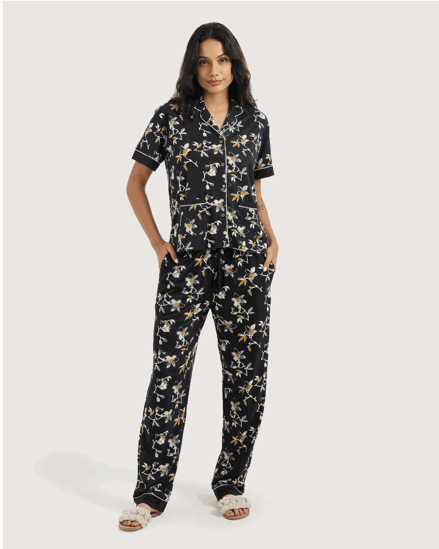 بيجاما كلاسيك بنطلون قطن مودال, ورود كلاسيكية