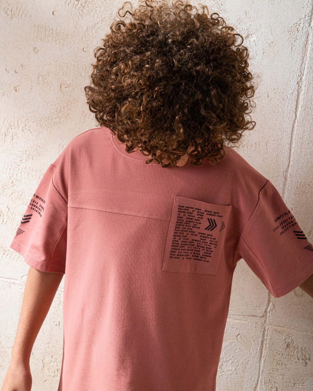 Play never stop بيجامه اولادي محير