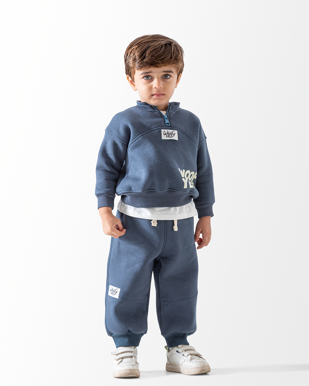 Ensemble of baby clothes, son of the child of the anime design