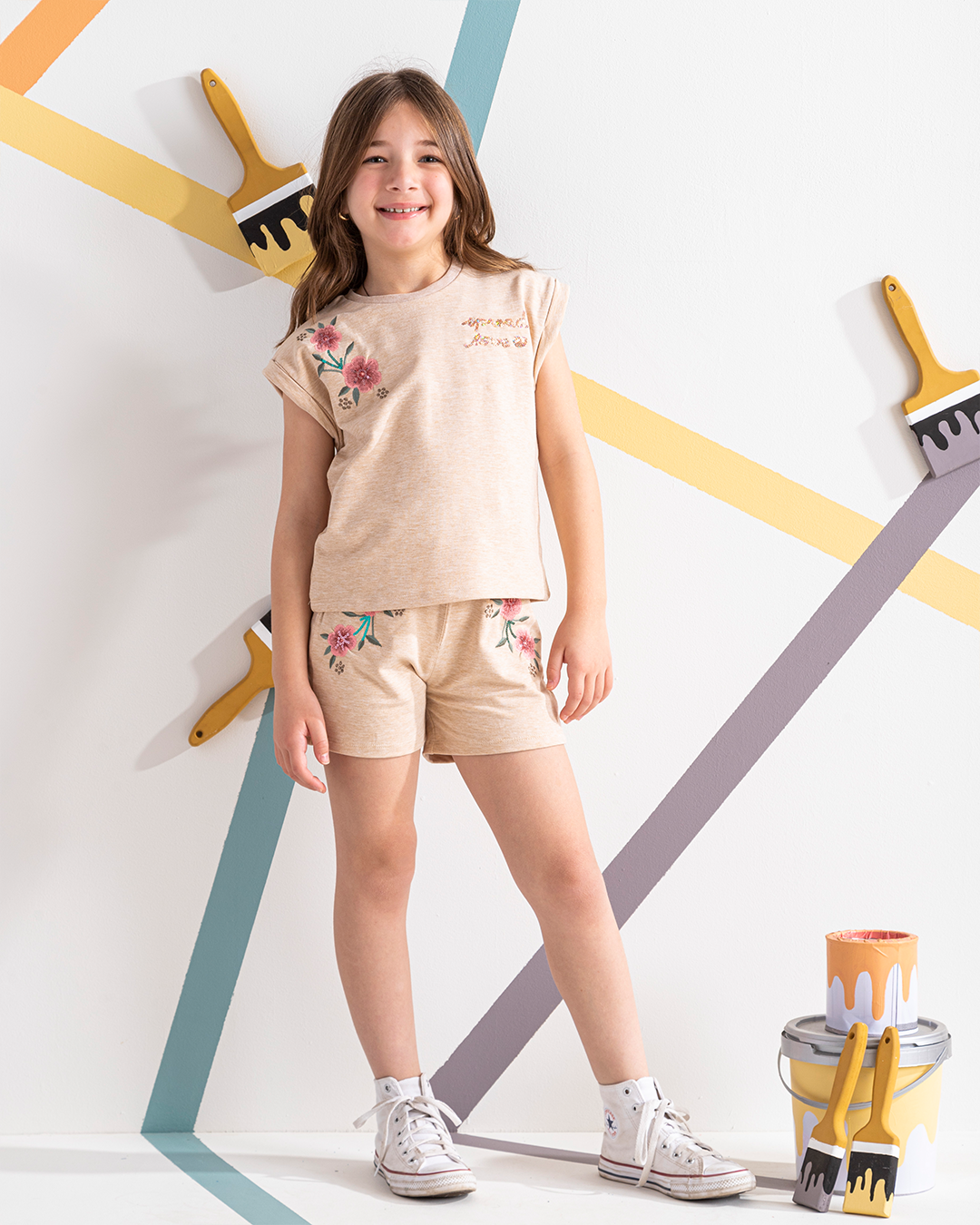 Girls' pajama set and shorts printed with flowers