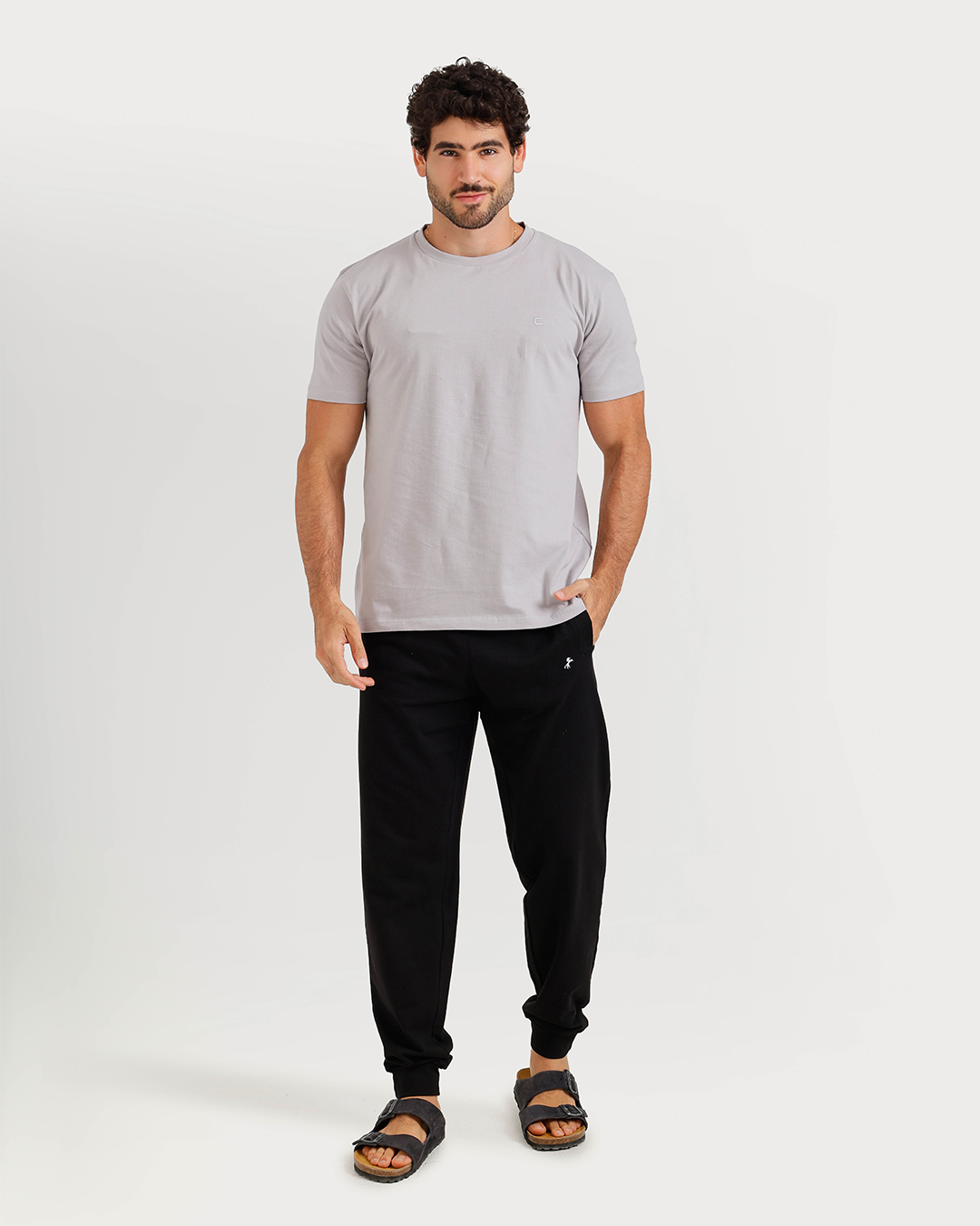 Men's half-sleeved pajamas with pants