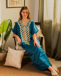 2 قميص داكرون نص كم مطرز