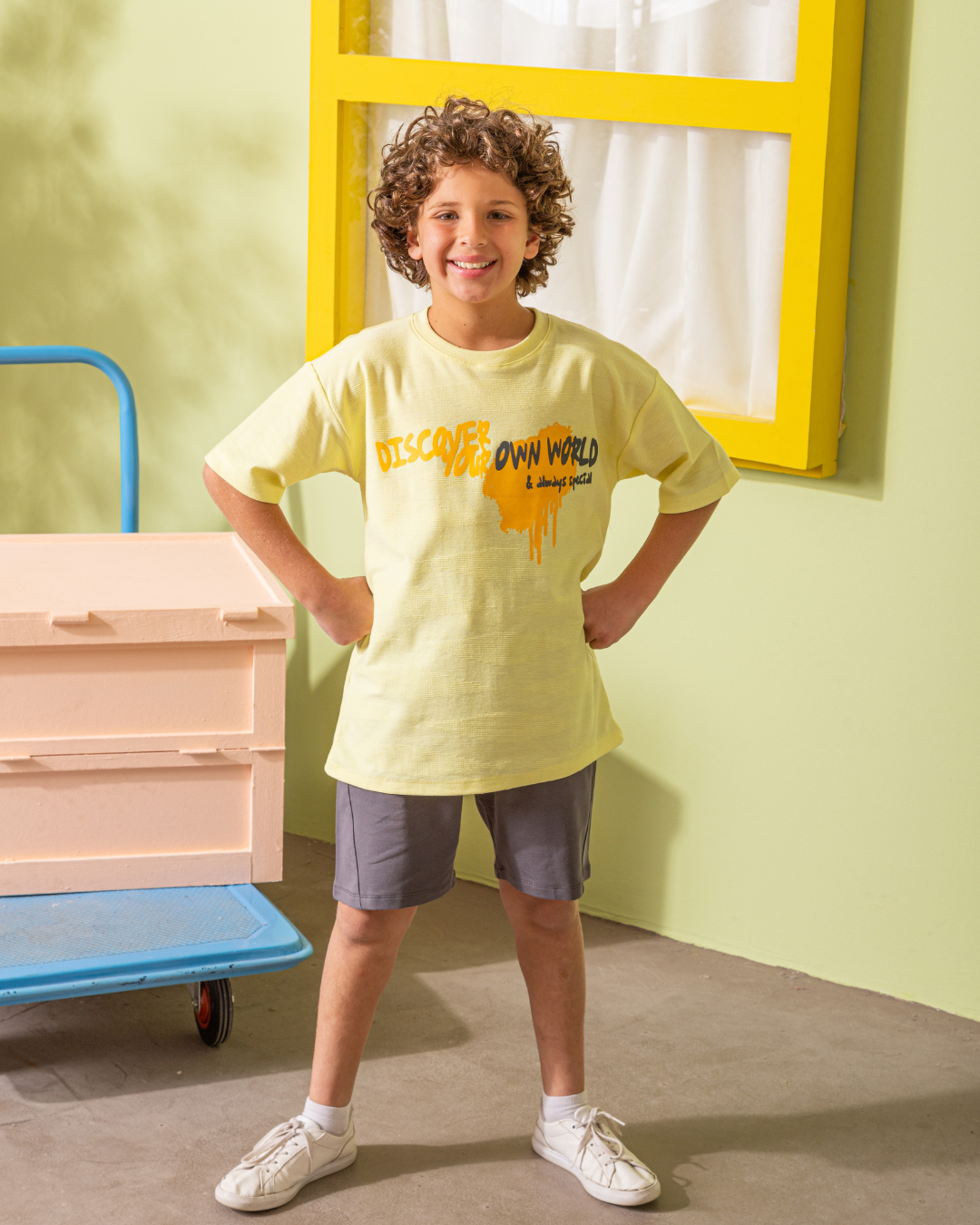 Discover own world بيجامة اولادي وسط