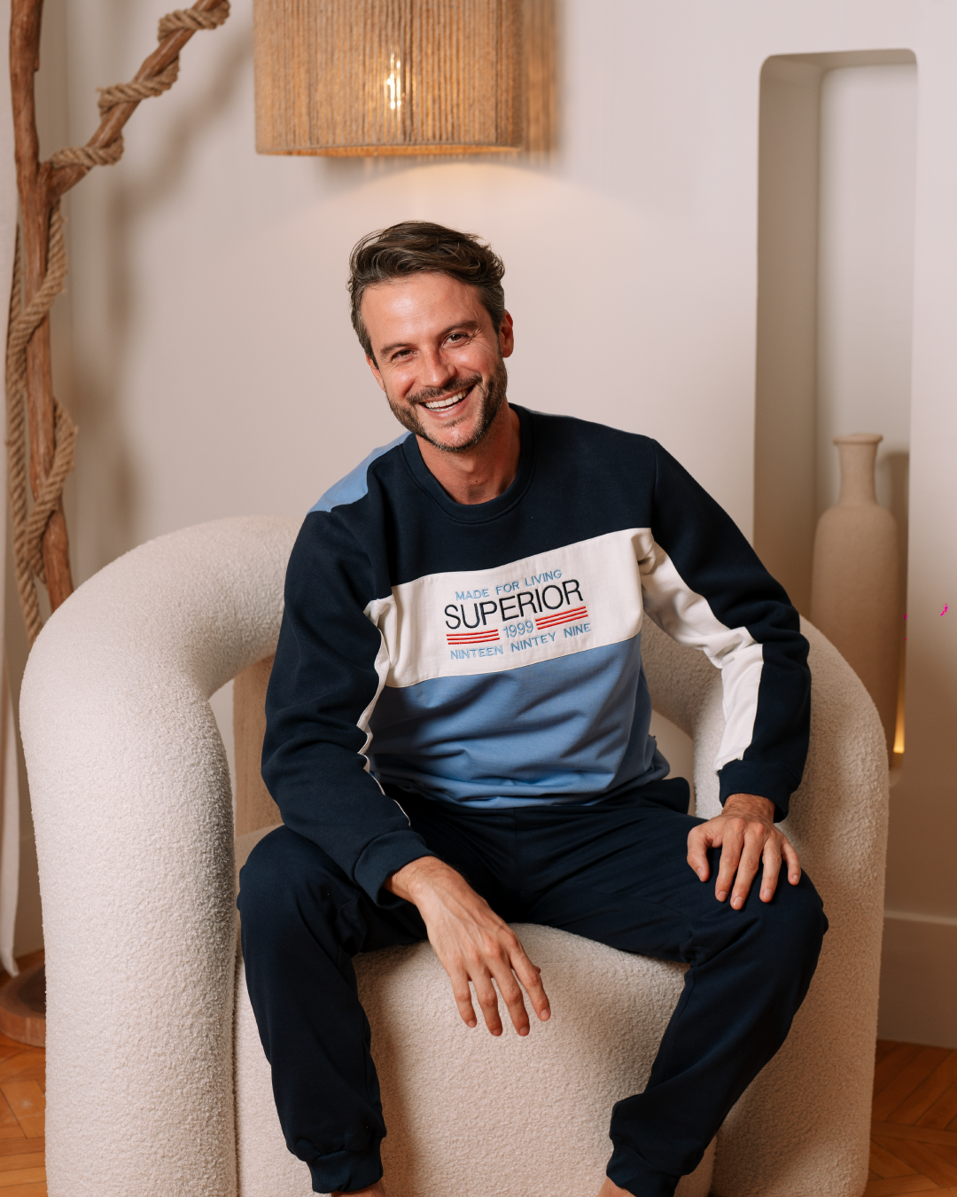 Superior بيجامة رجالي دوران قصات تطريز ميلتون