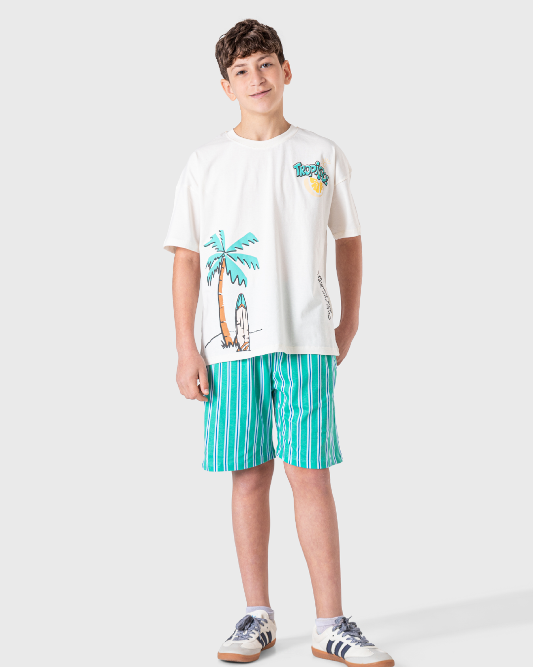 بيجاما أولادى صيفية مريحة بطابع استوائي