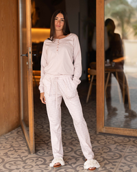 Belle بيجاما حريمي بزراير و كُم طويل