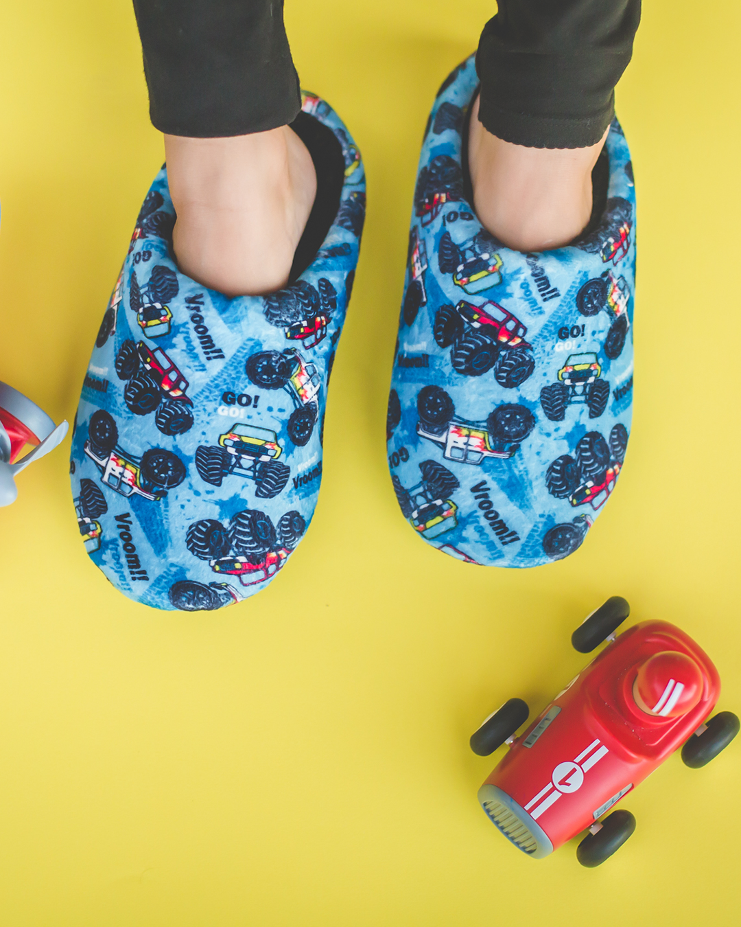Vroom!! Trix baby slippers