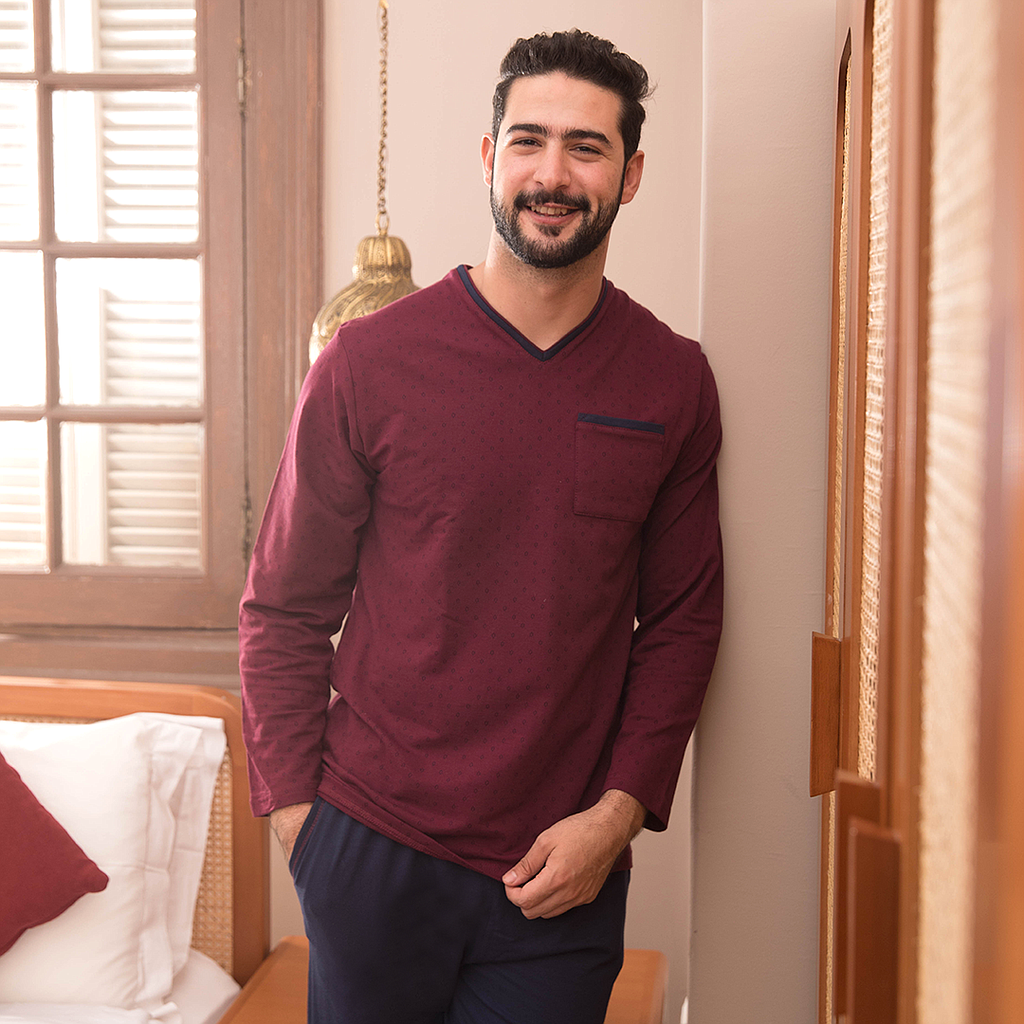 Burgundy men's checkered pajamas