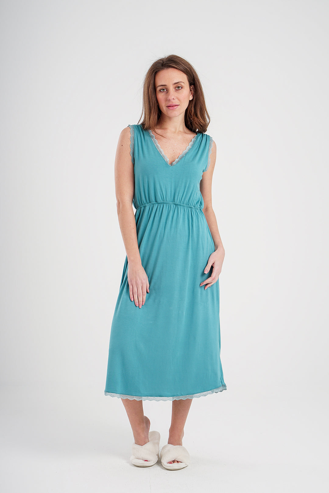 نايت شيرت حريمي بدانتيل مودال ليكرا