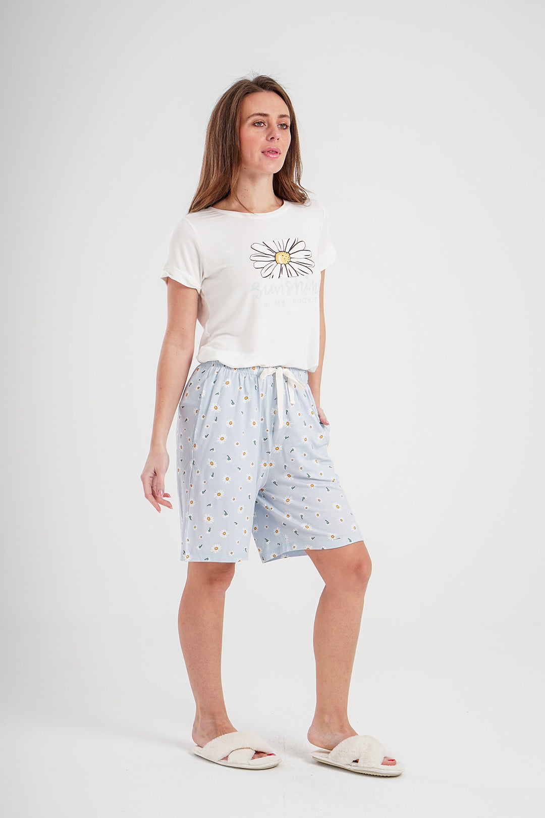 sun flowerبيجاما شورت حريمي فسكوز