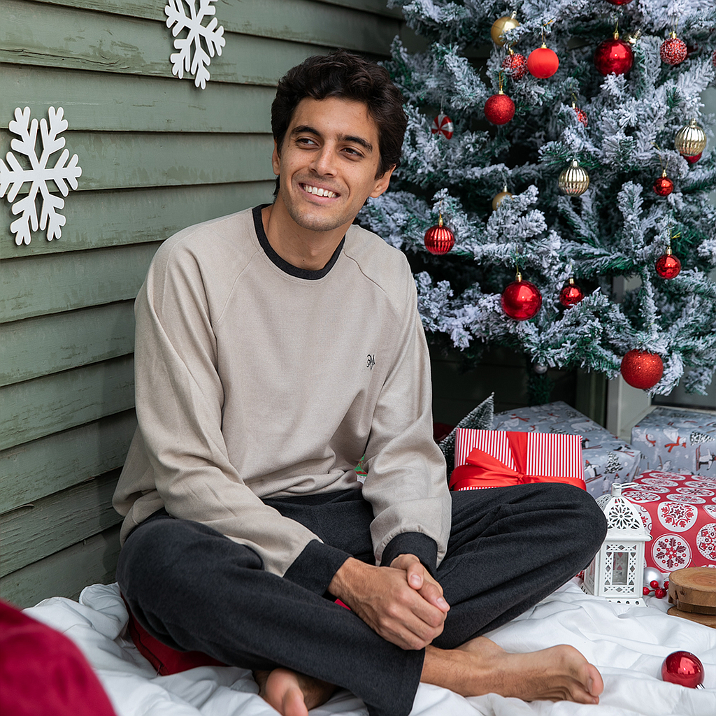 بيجاما سادة راوند بكم رجلان رجالى